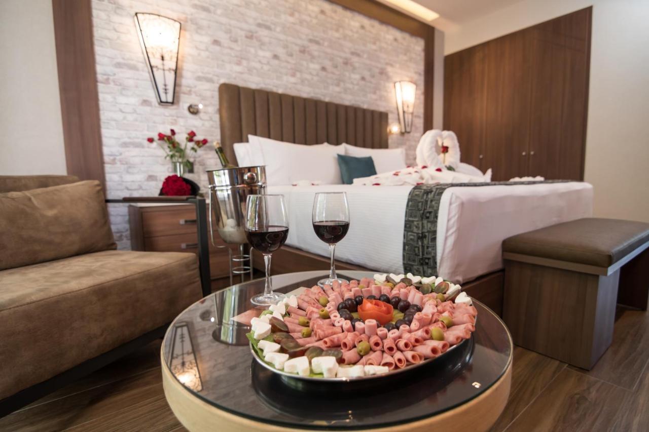 Hotel Ronda Minerva Гвадалахара Екстер'єр фото