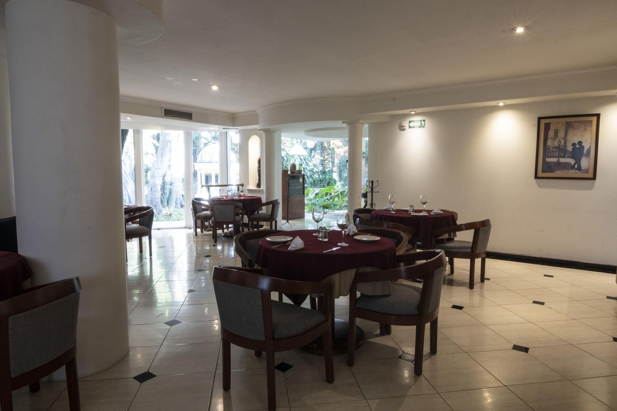 Hotel Ronda Minerva Гвадалахара Екстер'єр фото