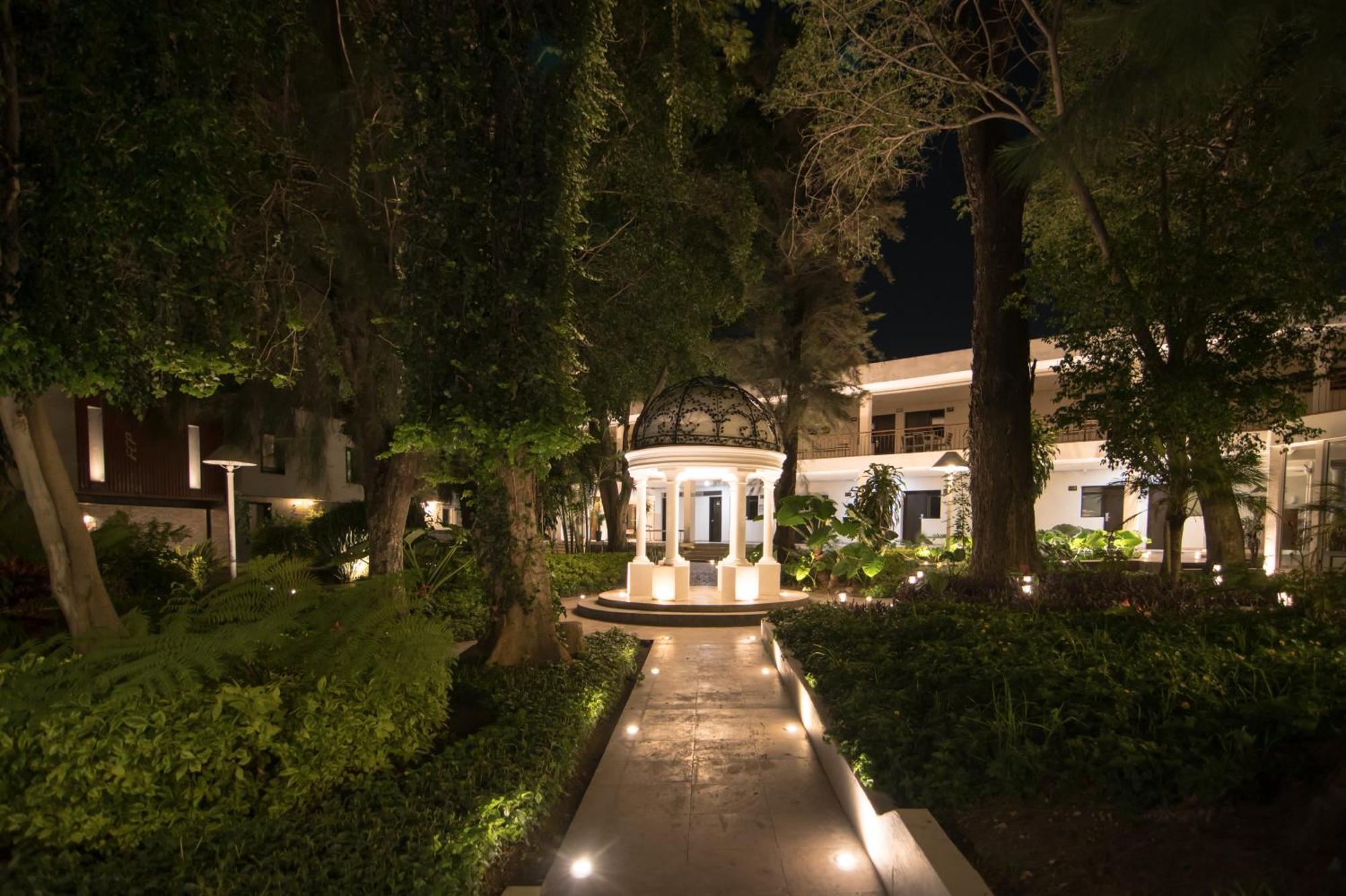 Hotel Ronda Minerva Гвадалахара Екстер'єр фото
