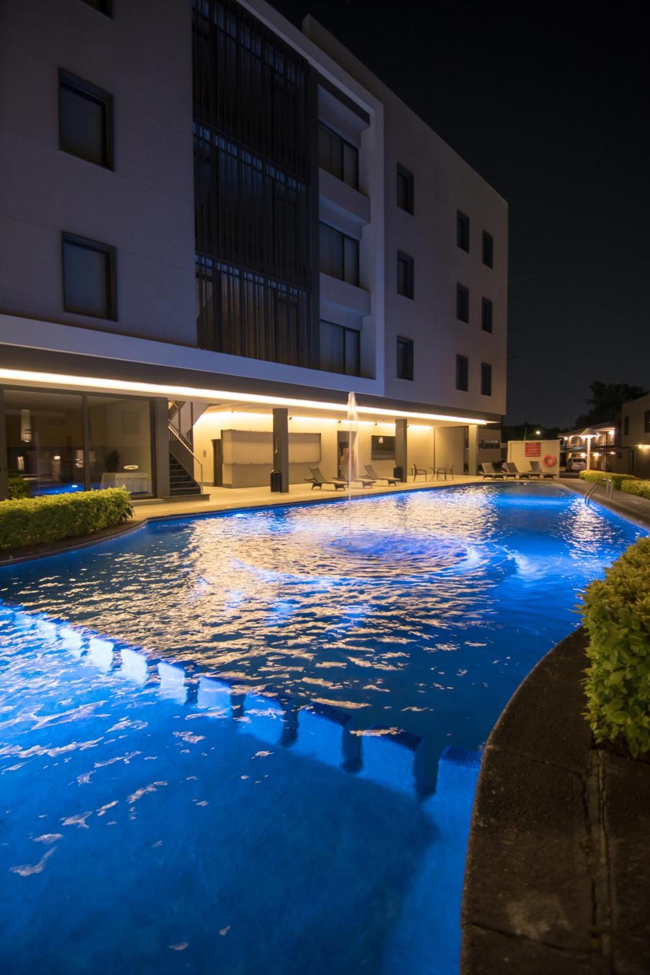Hotel Ronda Minerva Гвадалахара Екстер'єр фото
