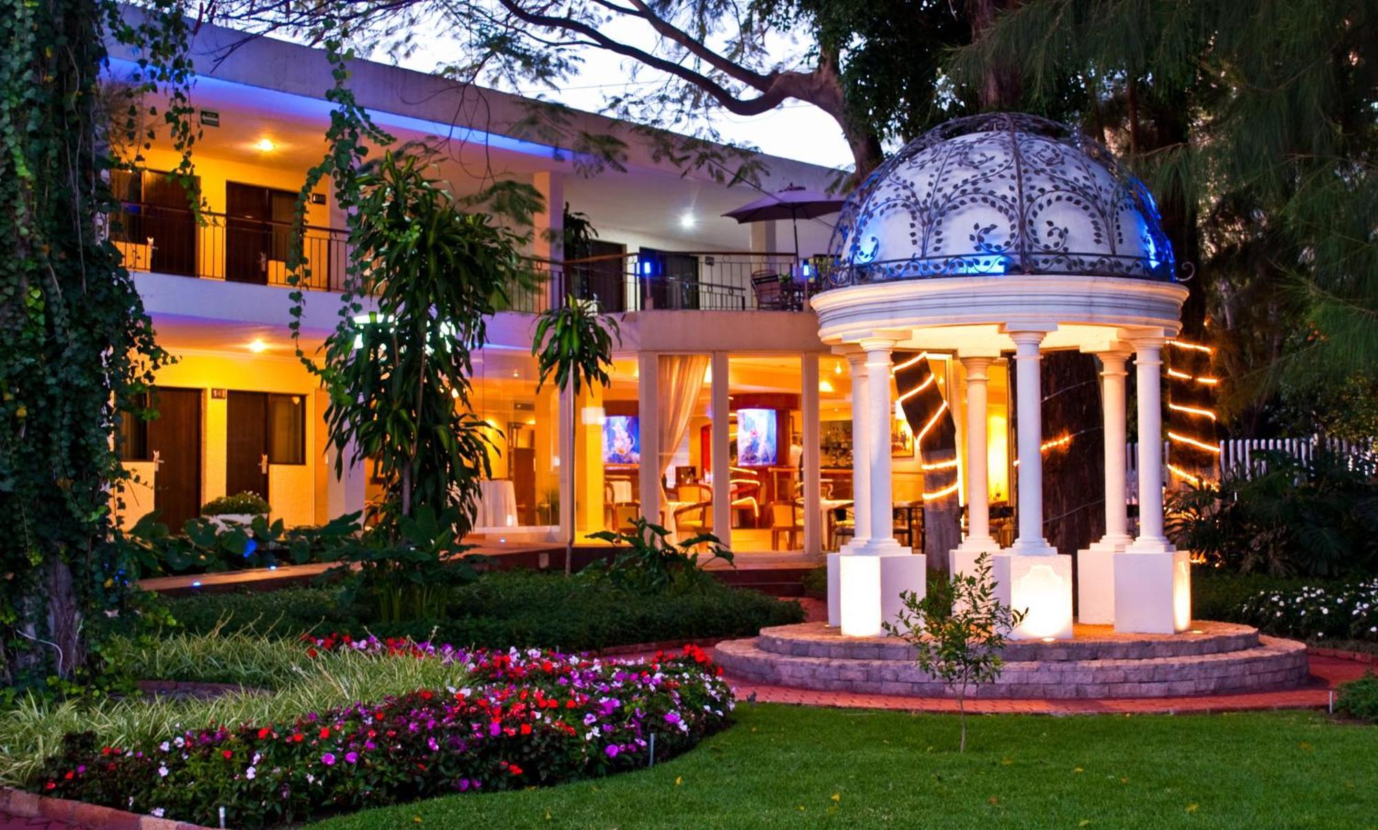 Hotel Ronda Minerva Гвадалахара Екстер'єр фото